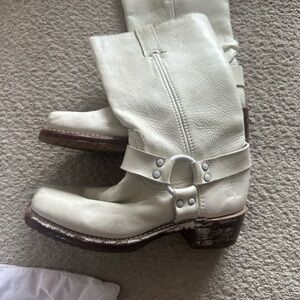 Frye Women's Cream harness 12R Boots